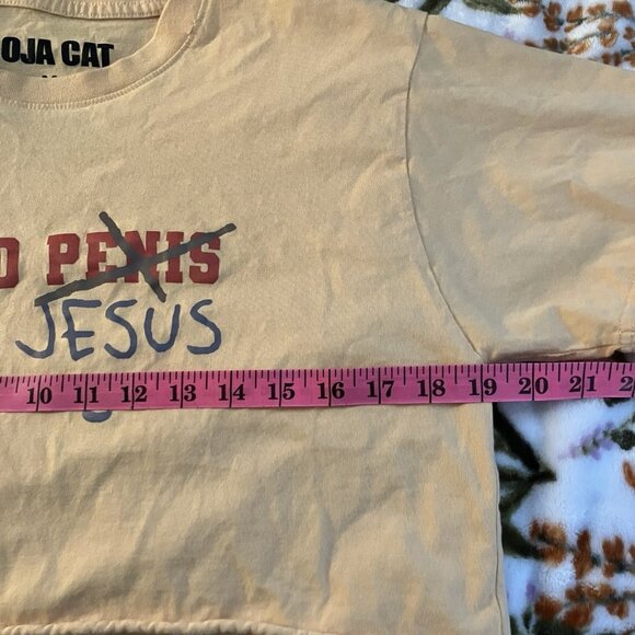 Doja Cat I Need Jesus Scarlet Tour T-shirt Womens M Cropped Graphic Crewneck - Picture 5 of 5